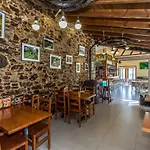 Milpés Hostel *